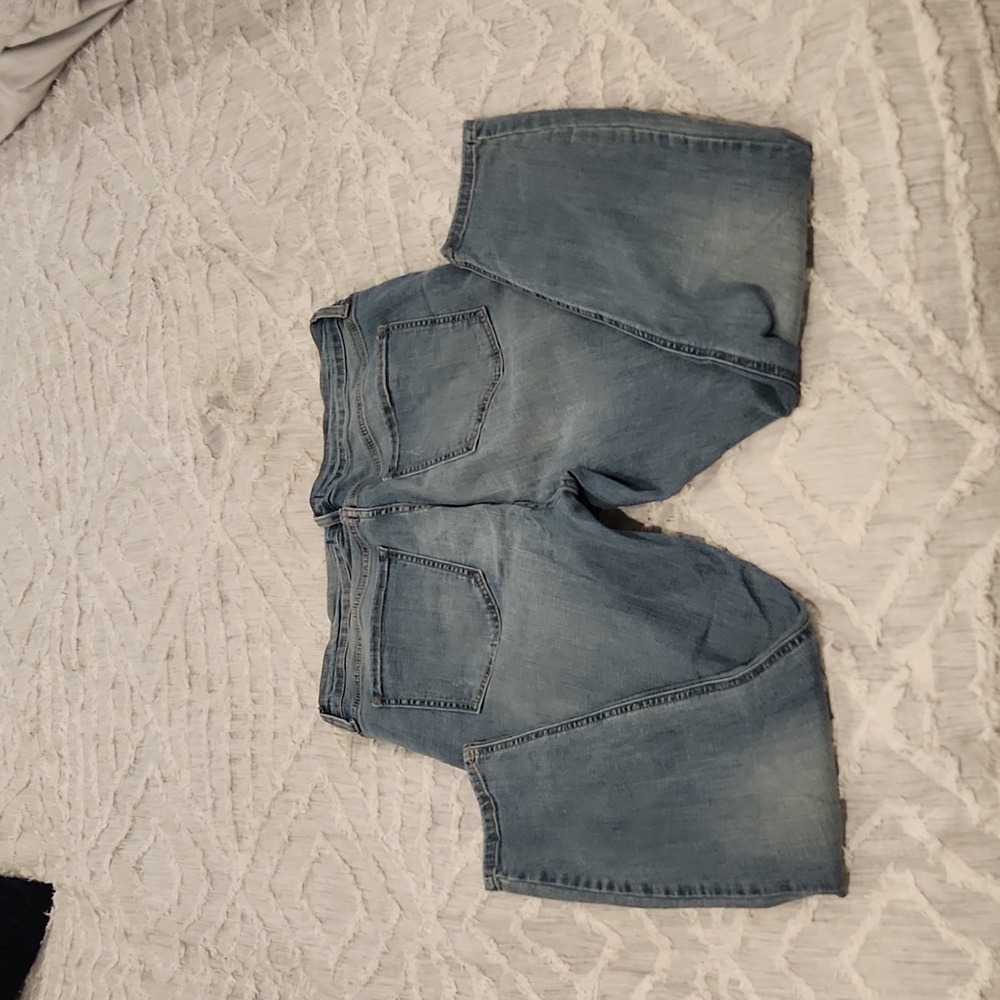 Classic High Rise Light Blue Jeans - Picture 5 of 8